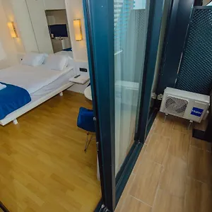 V. Orbi City باتومي